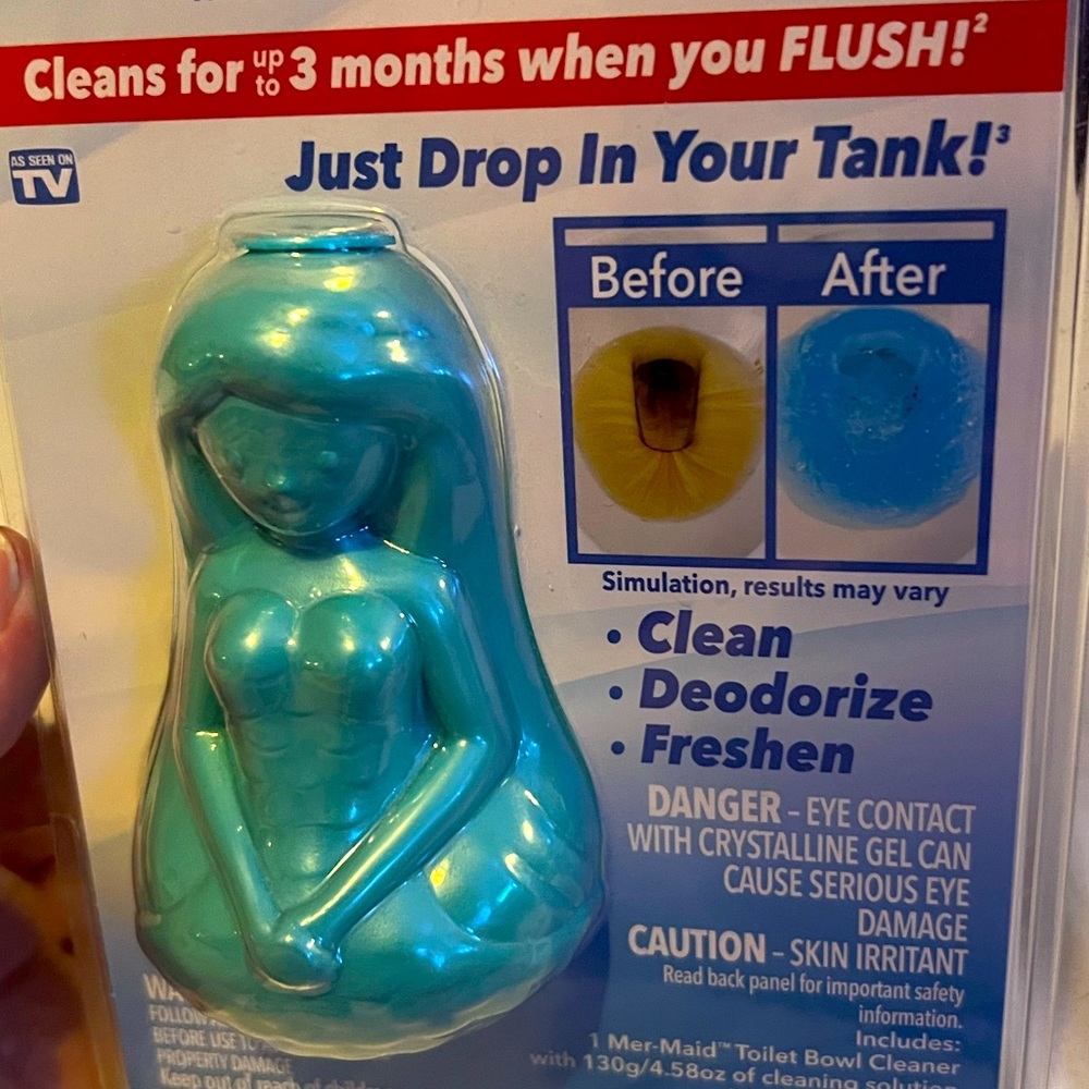 NWT Toss in the tank cleaning solution for toilets!